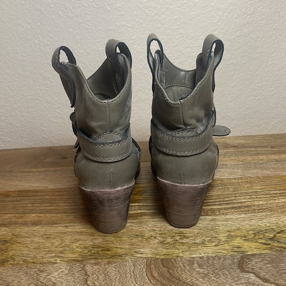 Rocket Dog Vintage Western Boots - Picture 4 of 5